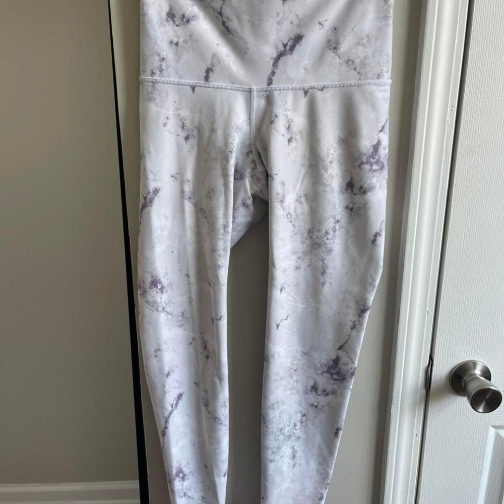 Old Navy Active Extra High Rise PowerSoft Leggings White Marble Size Small